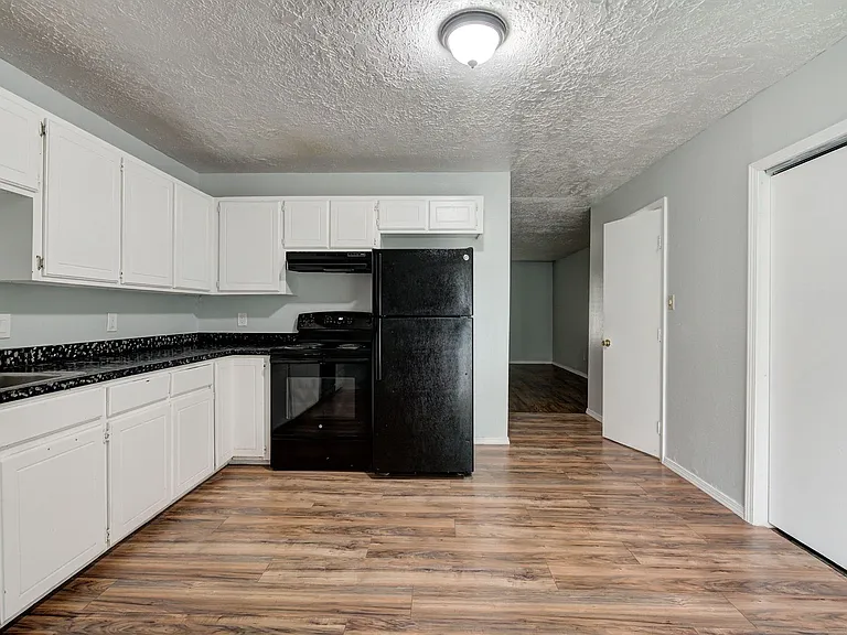 1709 Beaumont Dr #1711 — Photo 11