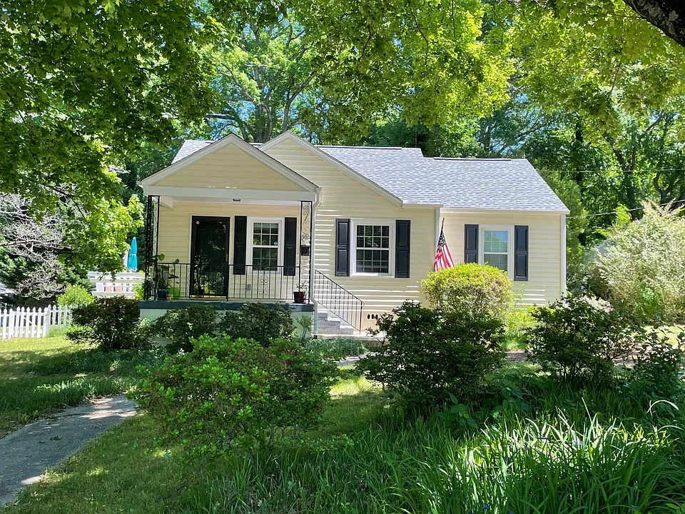 301 Dennis Ave