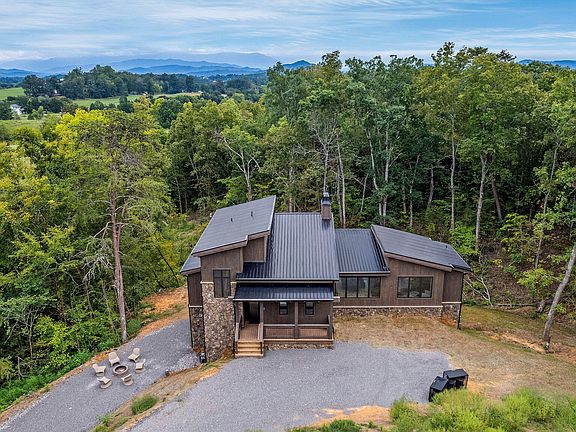 4th image of 2118 Megan Ridge Rd