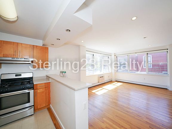 2nd image of 25-50 Crescent St #Cc2