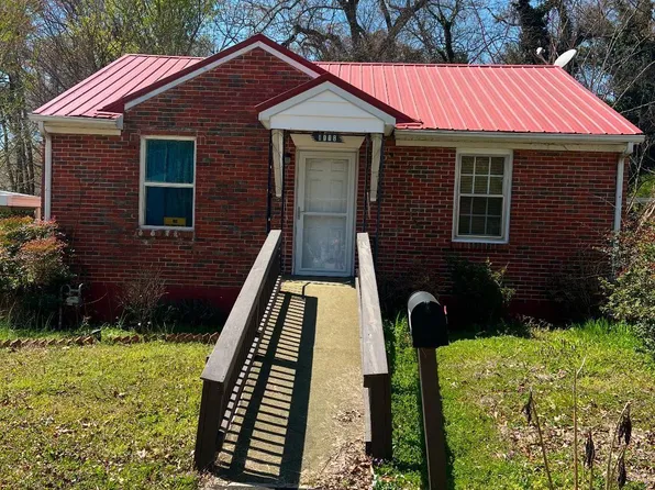 1008 Lockwood Ct, Anniston, AL 36207