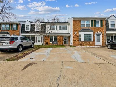 5566 Campus Dr, Virginia Beach, VA, 23462