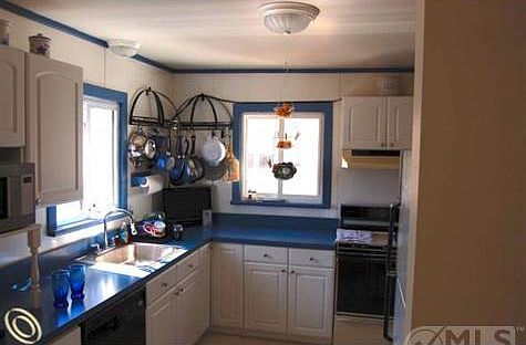 Kitchen .jpg