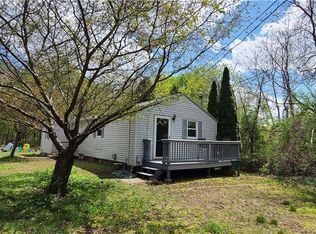 380 School St, North Kingstown, RI 02852