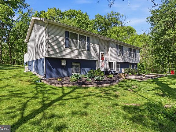 4th image of 162 Jackson Rd