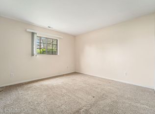 34901 Hamilton Dr, Fraser, MI 48026