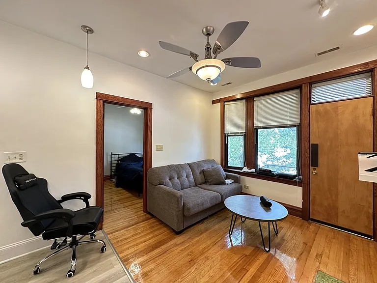 2821 W Shakespeare Ave #F3 — Photo 12