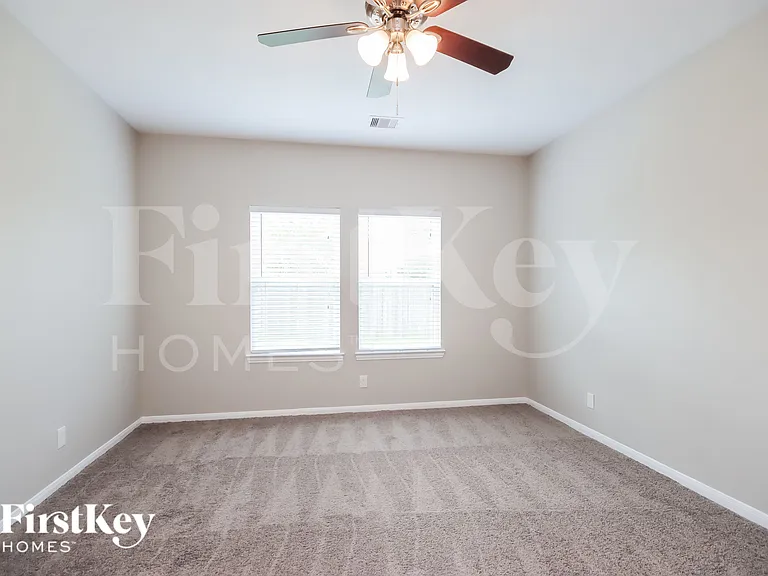 10002 Chase Ct — Photo 7