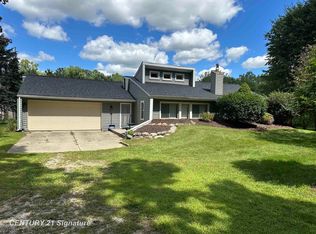 7320 Gillette Rd, Flushing, MI 48433