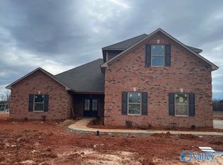 26462 Birkshire Ln, Athens, AL 35613