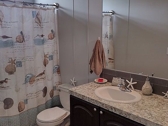 2nd bathroom 