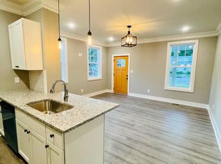 1814 E Glenwood Ave NE, Knoxville, TN 37917