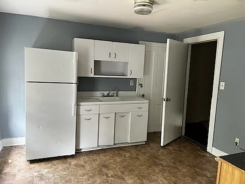 119 Ball St #2 Photo 1