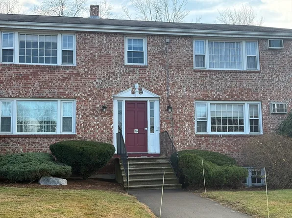 16 Myles Standish Dr Unit 8, Haverhill, MA 01835