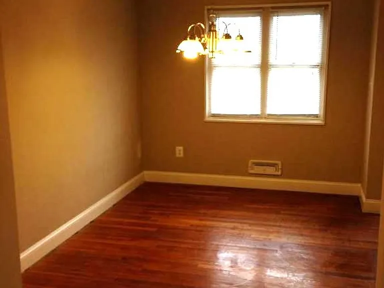 3214 Wallford Dr — Photo 4