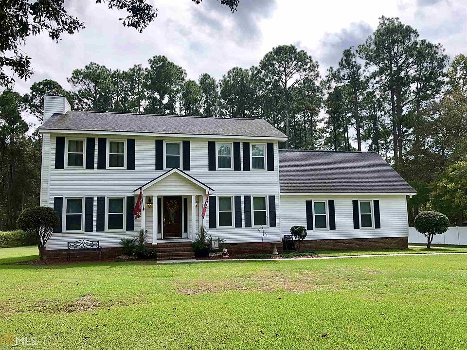 1st image of 102 Evergreen Dr