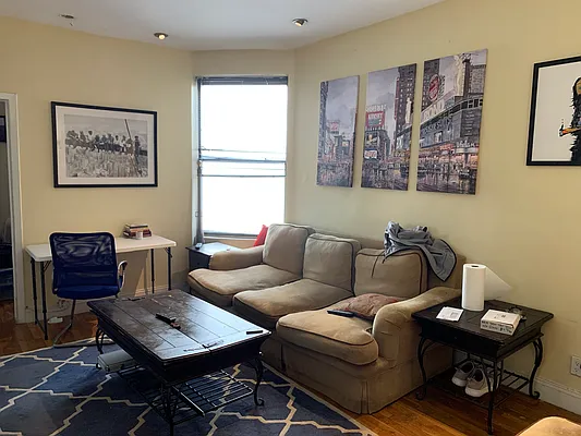 Rented by Living New York | media 21