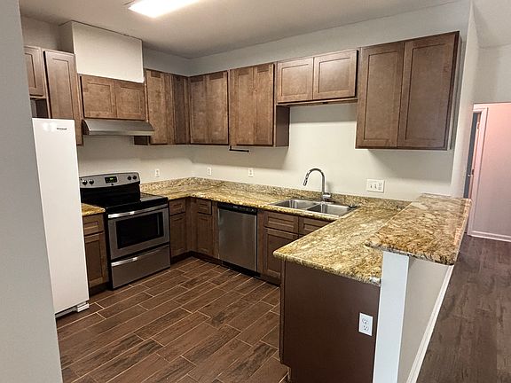 5th image of 2338 Quazar Cir