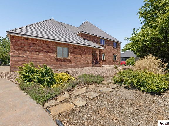 2nd image of 6525 Rolling Hills Ct