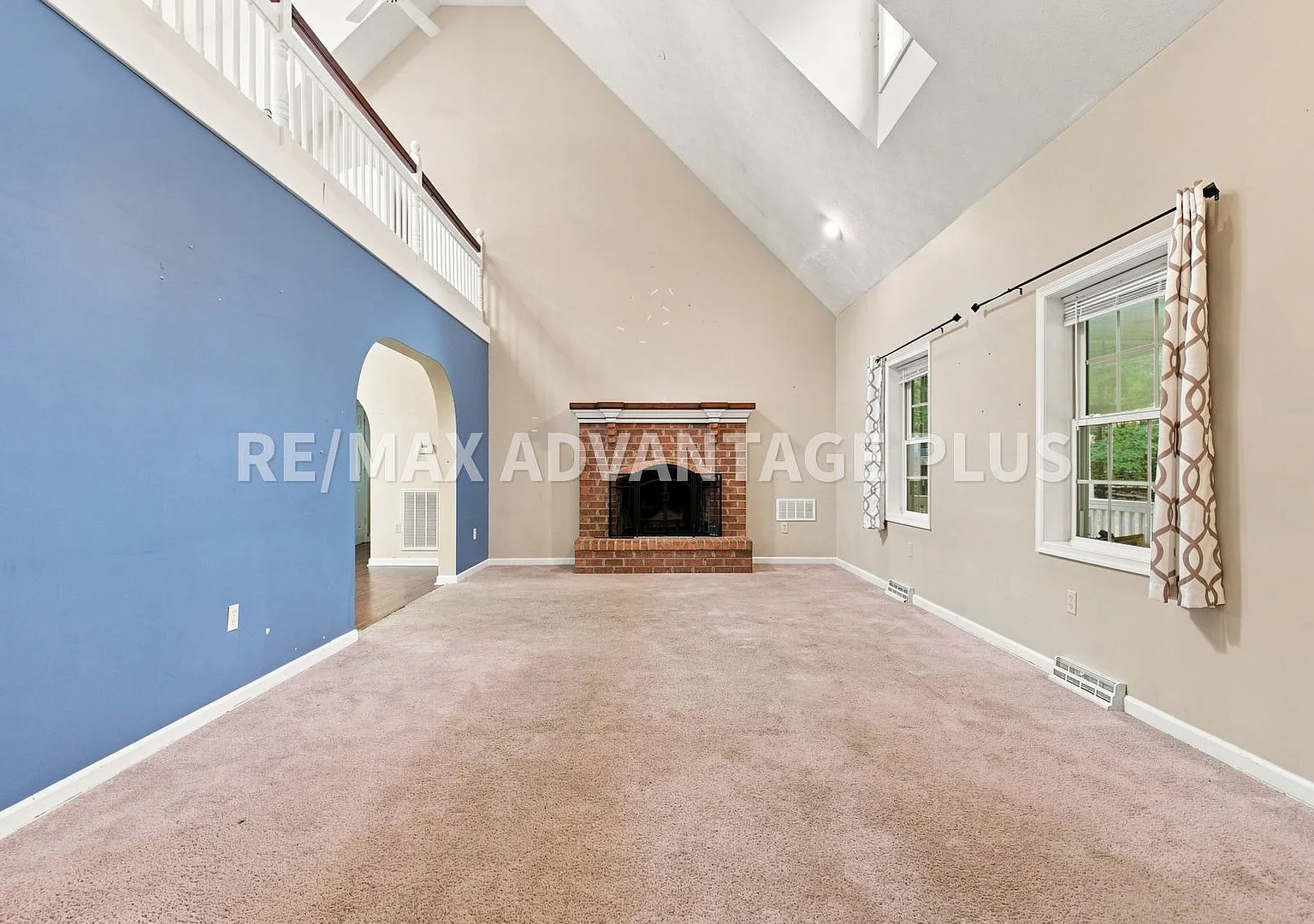 Cape Codstyle home in Farmville, VA — Photo 4