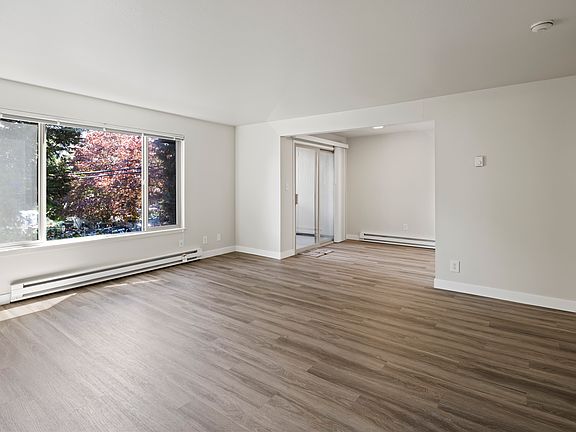 3rd image of 18107 96th Ave NE #C6a5c008c