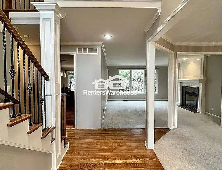 15861 Linden St — Photo 6