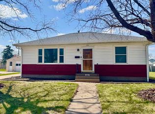 2312 45th St, Rock Island, IL 61201