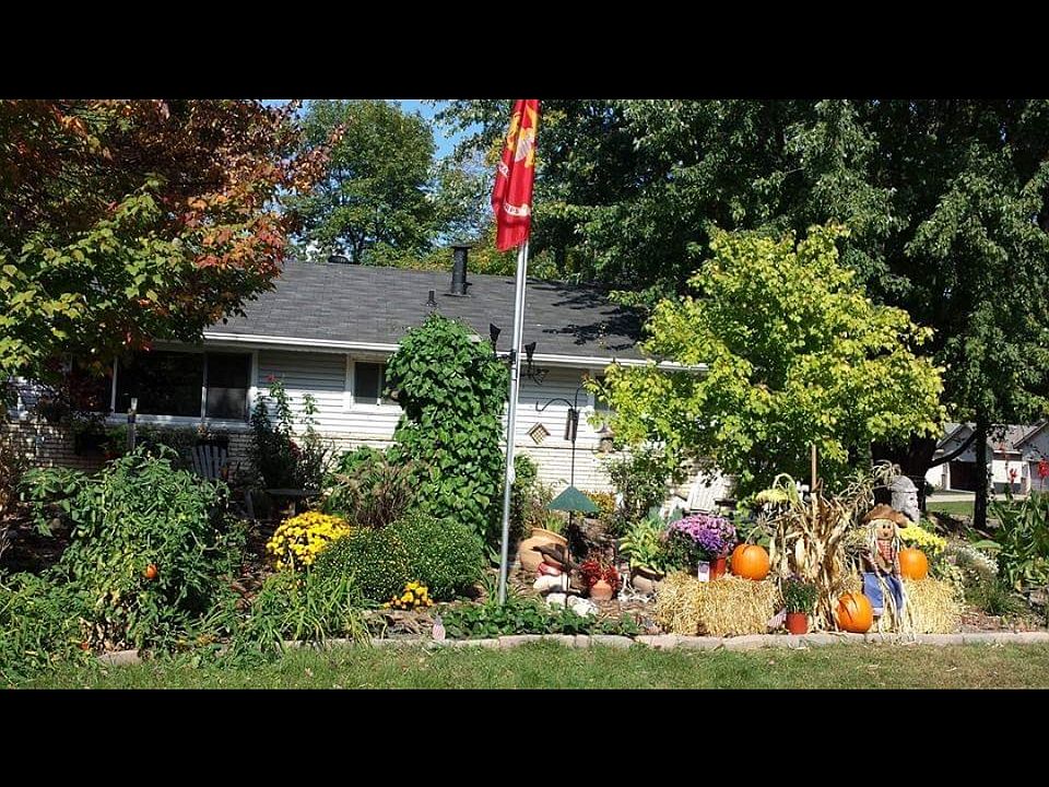 Beautiful front yard
Vinyl siding