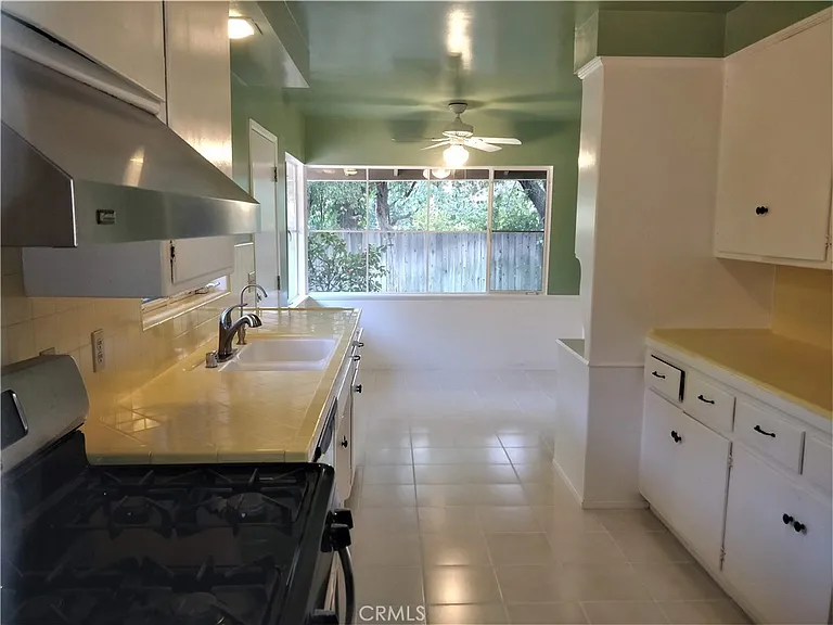 1205 Sierra Madre Blvd — Photo 8