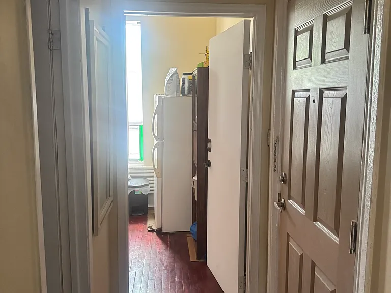 325 Laurier Ave E #3 — Photo 7