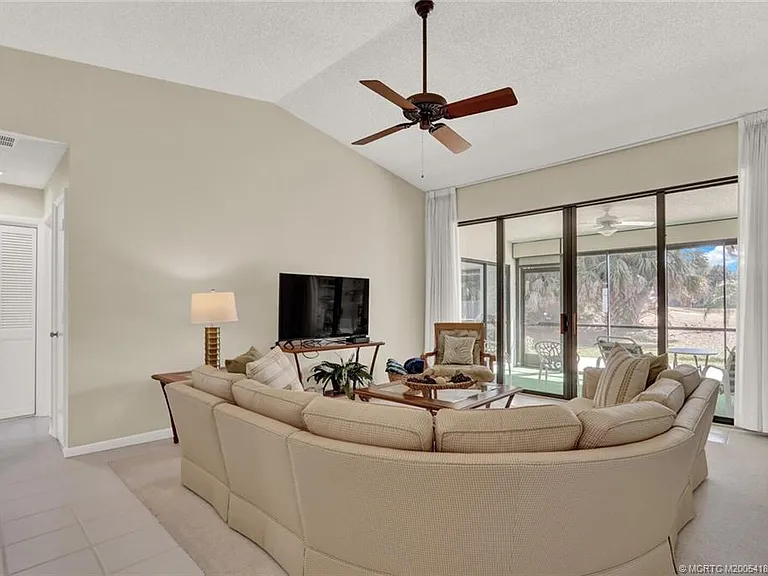 4004 SW Osprey Creek Way — Photo 6