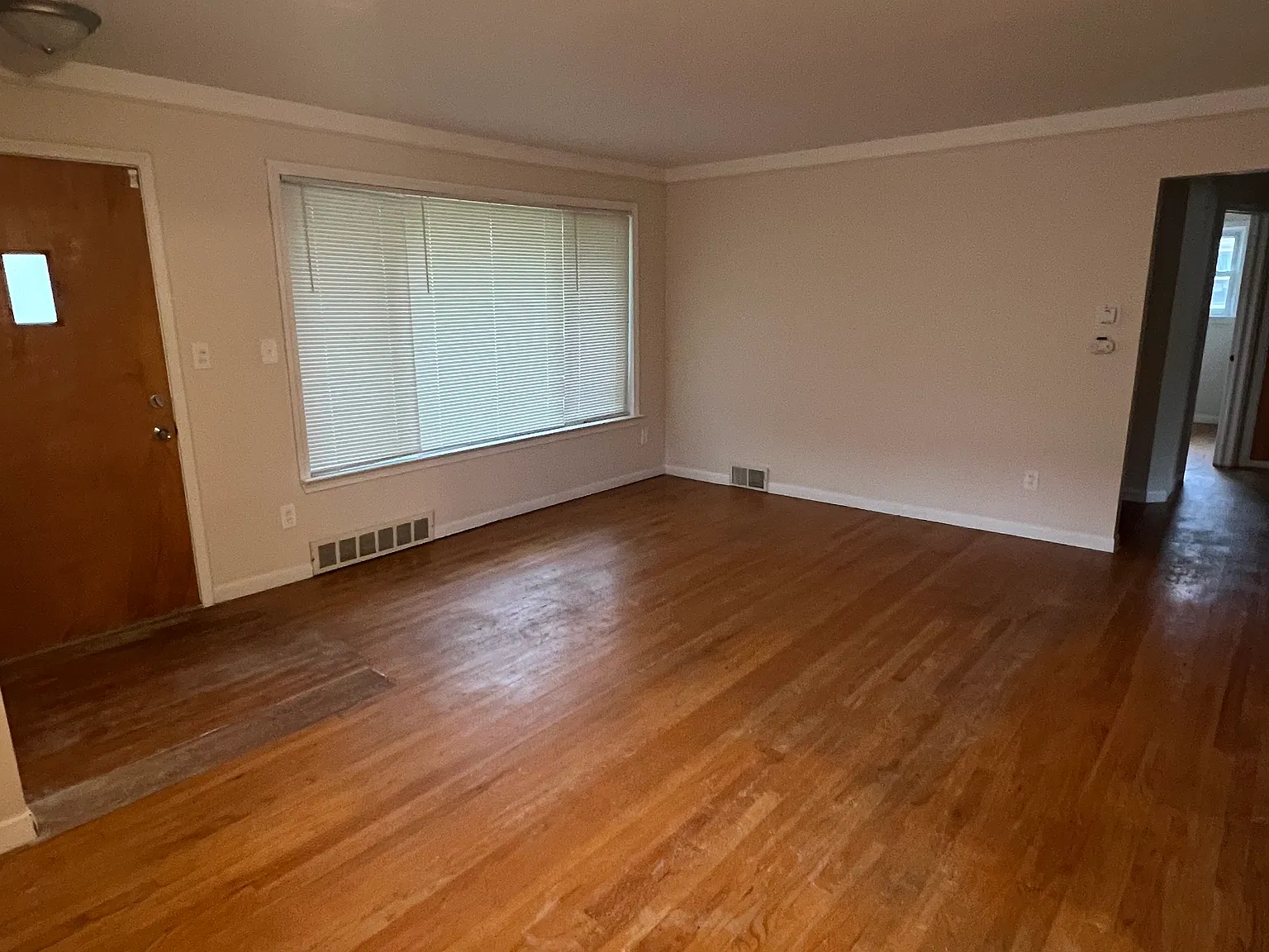 3 bed, 1064 sqft, $1,750 — Photo 2