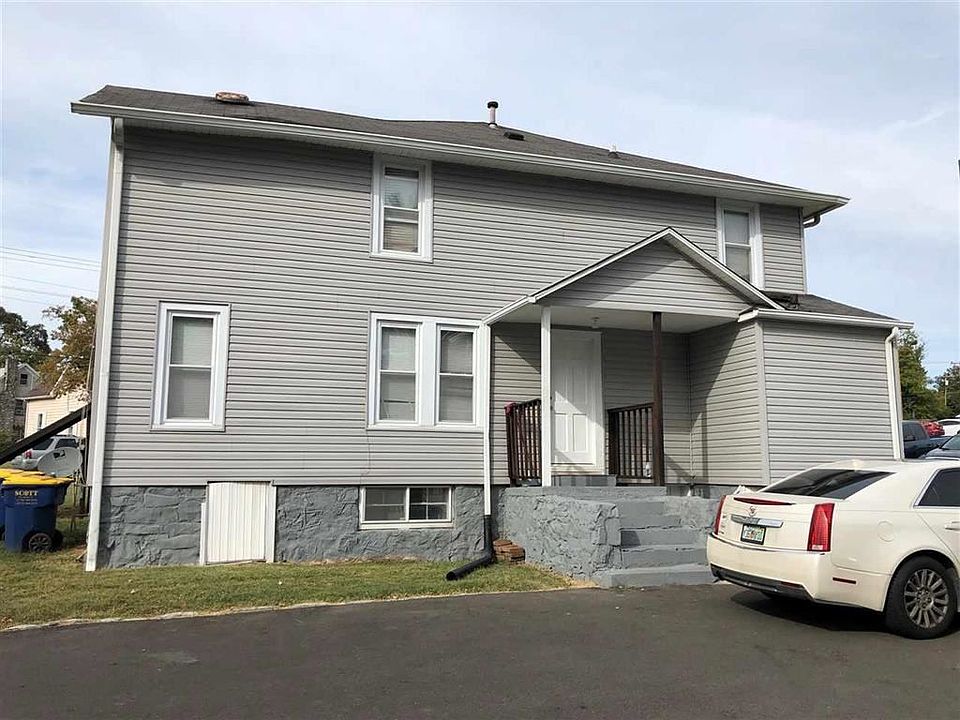 2nd image of 1456 Park St