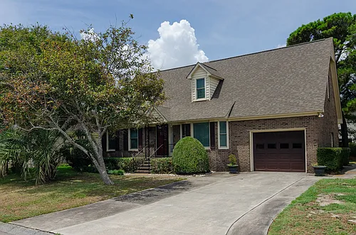 717 Sloop Pointe Ln Photo 1