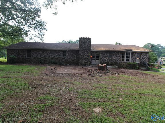 3rd image of 1205 7th St SW