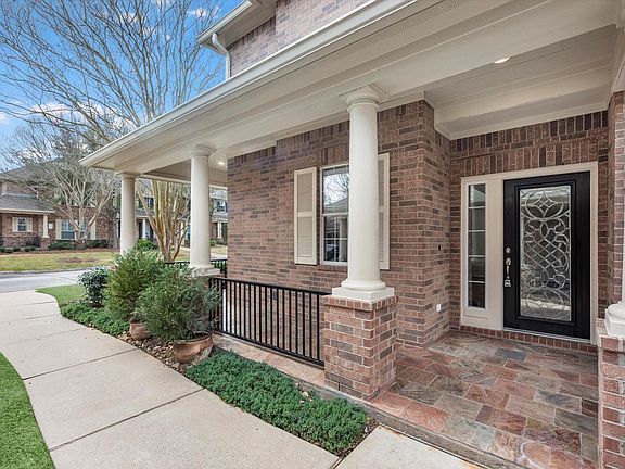 2nd image of 38 Crocus Petal St