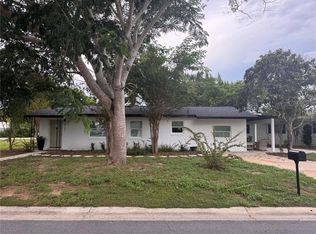 1201 Sherman Ave, Tavares, FL 32778
