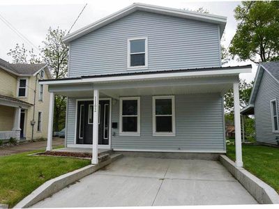 1102 Cedar St, Muscatine, IA, 52761