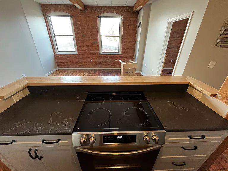 222 Williams St E #310 — Photo 8