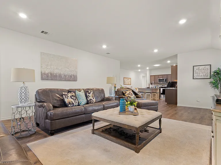 3319 Everly Dr — Photo 11