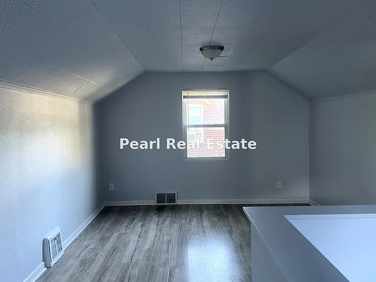 11640 Somerset Ave — Photo 10