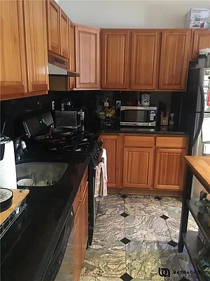 Rented by Batra Group Inc | media 16