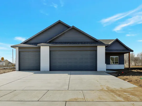 521 Sweetwater Rd, Maize, KS 67101