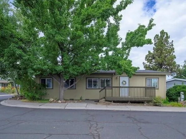 1280 SW Salsify Ln, Redmond, OR 97756