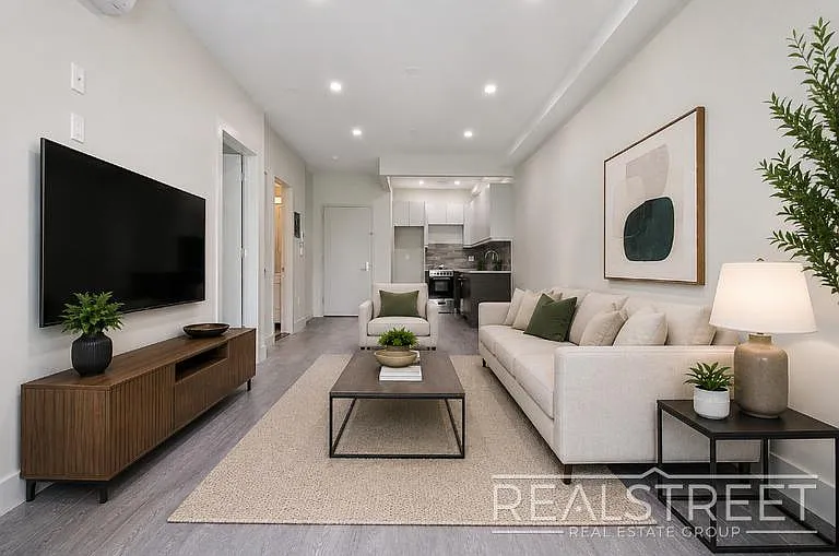 2517 Bedford Ave #2B