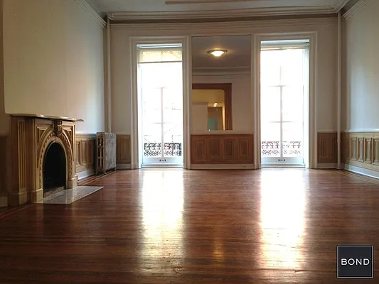 Rented by Bond New York | media 52