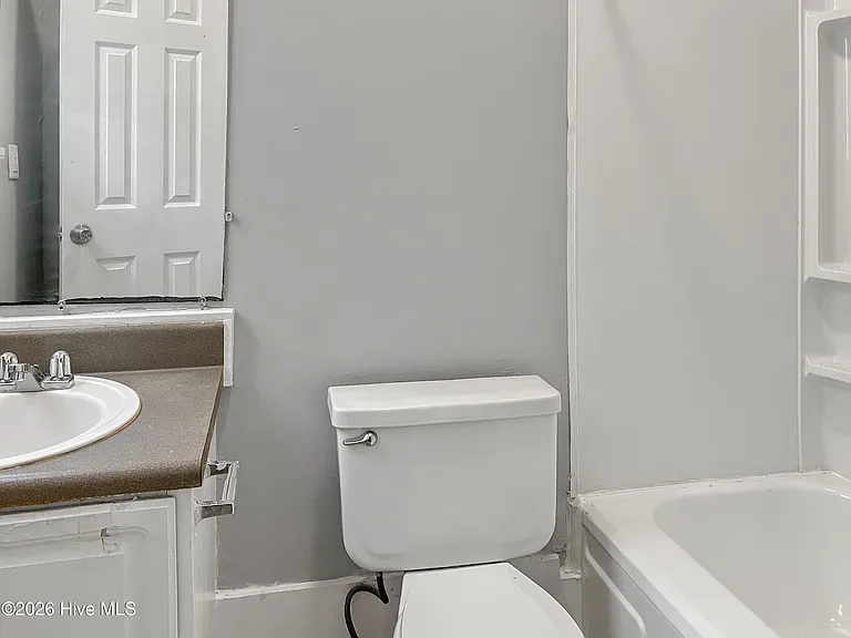 327 Ellis St #A — Photo 7