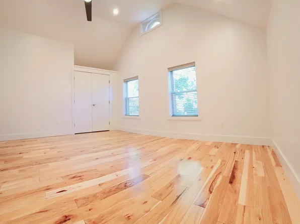 (undisclosed Address), Cleveland, OH 44113