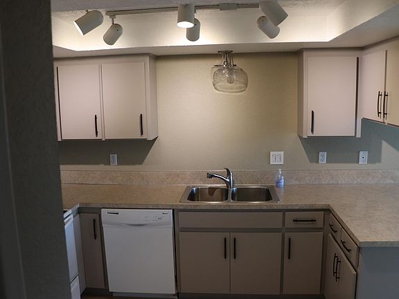 Cozy kitchen with plenty of storage