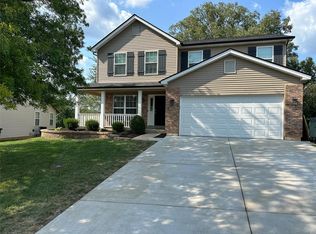 817 Crescent Ridge Dr, Valley Park, MO 63088